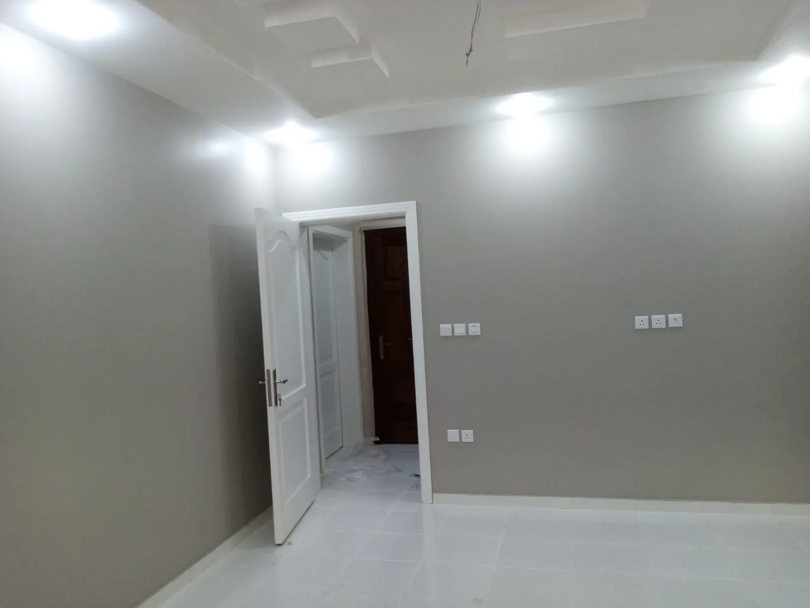 معلم دهانات داخلية وخارجية حي العليا والنفل بالرياض