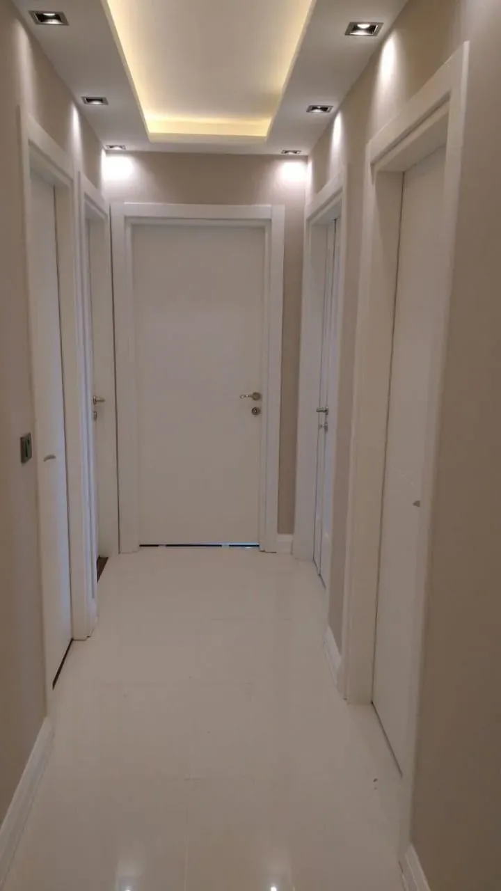 أفضل معلم دهانات وديكورات في حي القيروان بالرياض 