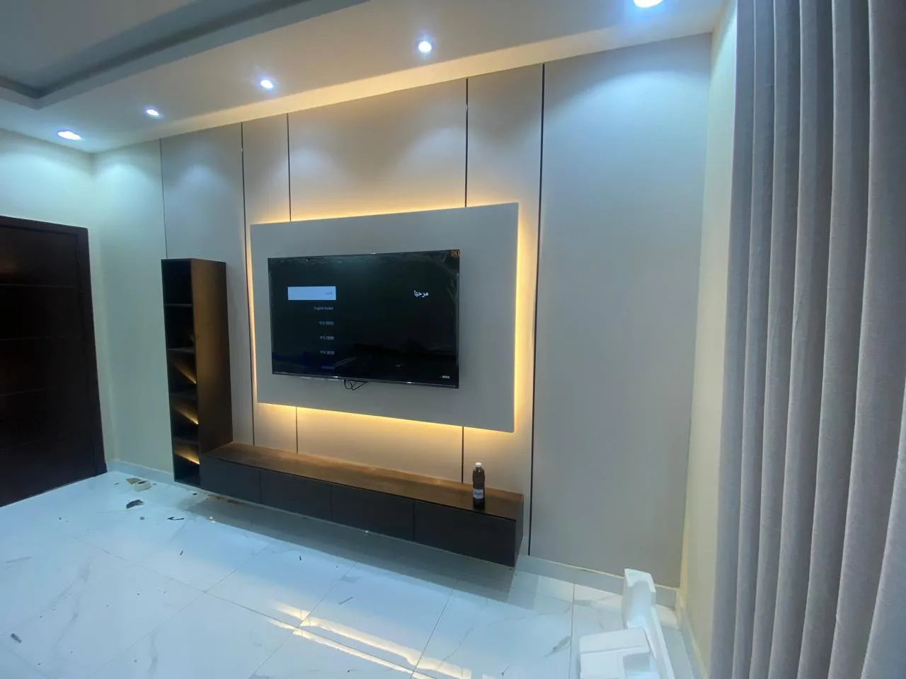 معلم ديكورات شاشات وبديل الشيبورد حي المرسلات