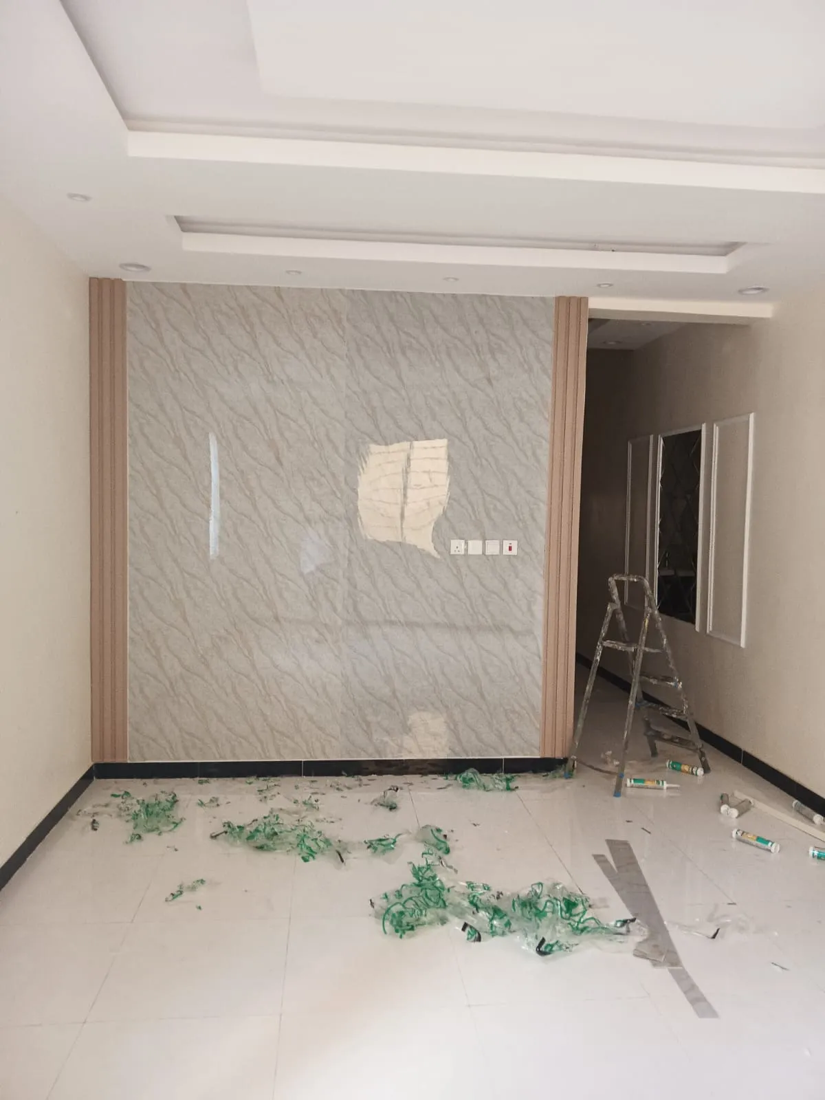 معلم تركيب بديل الرخام حي المونسيه بالرياض 