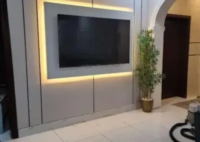 ديكورات شاشات خشبية بسيطة في حي دار البيضاء بالرياض 