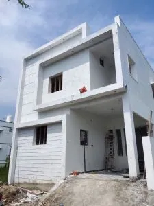 معلم العوازل والدهانات والترميم في حي نمار ولبن بالرياض 